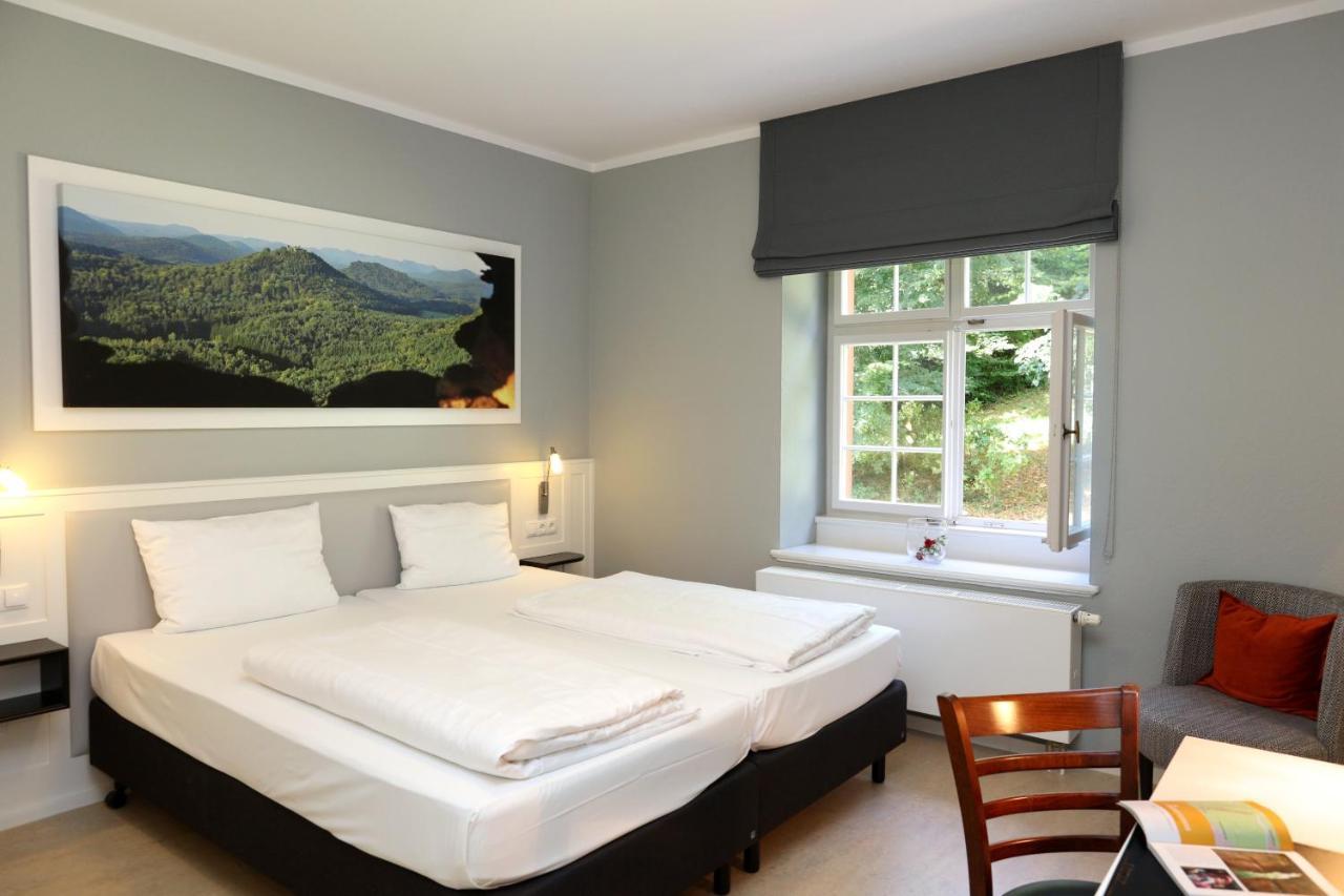 Jugendstilhotel Trifels Annweiler am Trifels Eksteriør billede